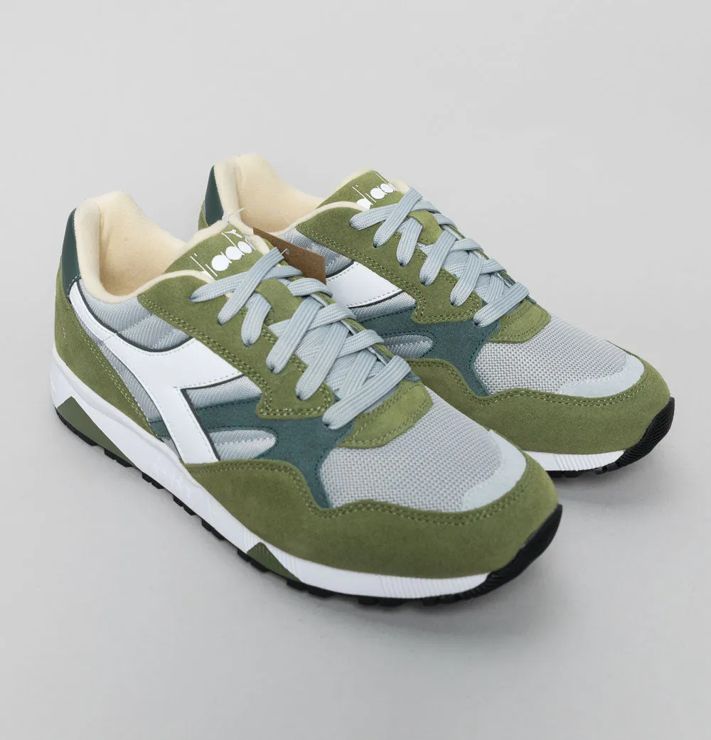 Diadora N902 Trainers White/Sphagnum