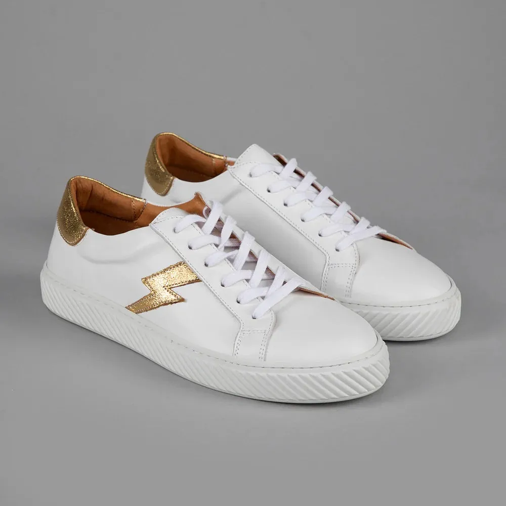 Esska Nola Trainers in White with Gold Bolts