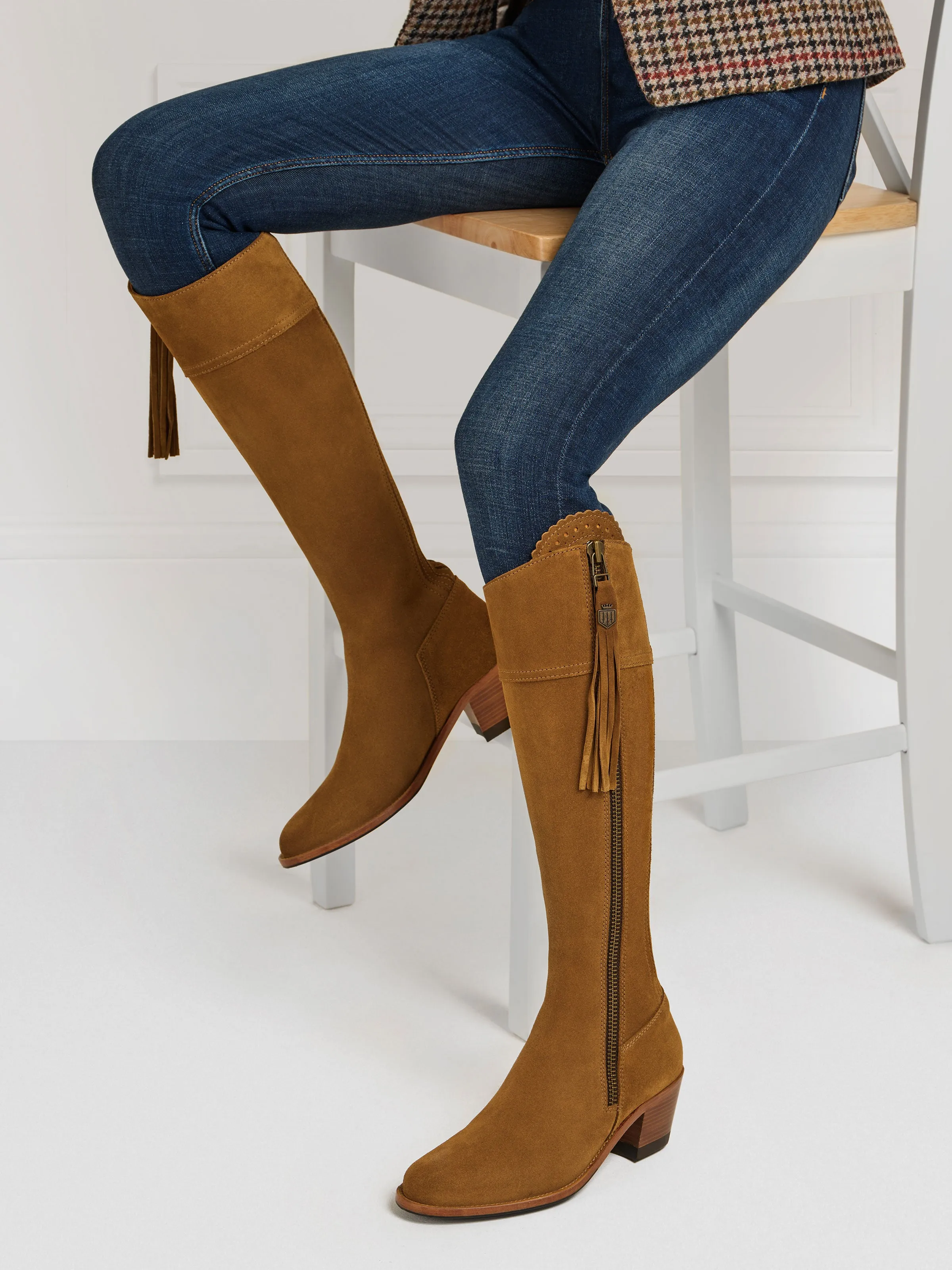 Heeled Regina (Sporting Fit) - Tan Suede