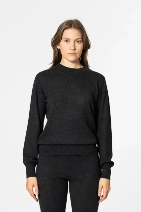 Merino O-Neck Sweater in Onyx Grey