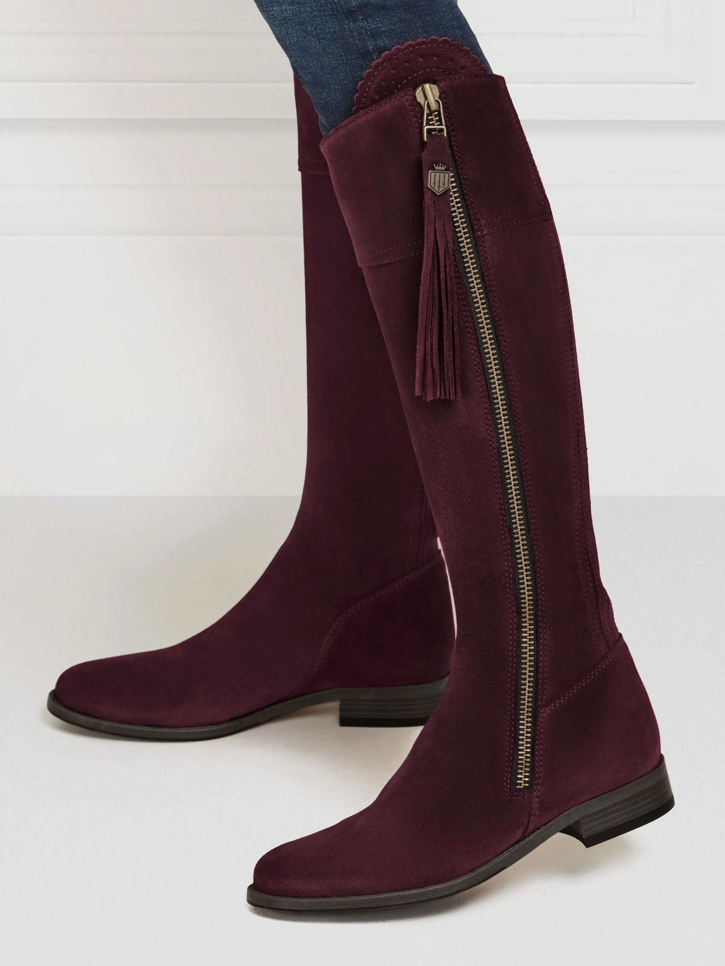 Regina (Sporting Fit) - Plum Suede